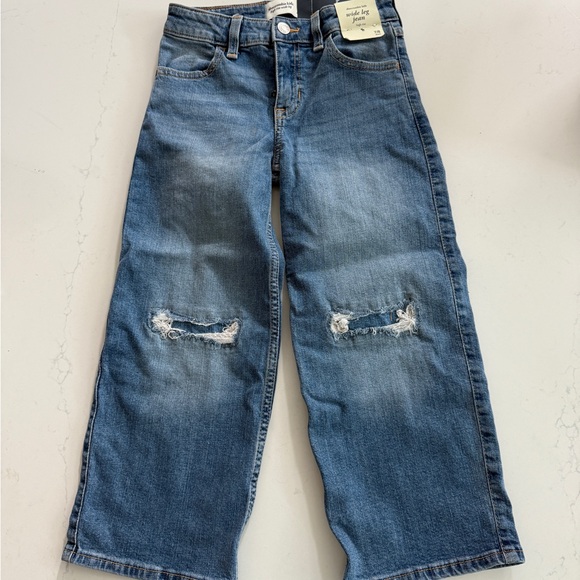 NWT Abercrombie Kids Distressed Blue Denim Jeans - Picture 1 of 1